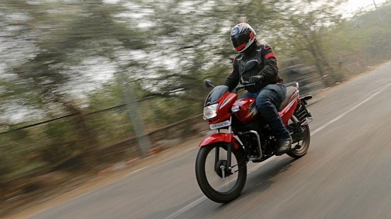 Hero Super Splendor 125cc motorcycle available for rent in Kathmandu — RYD Nepal bike rental fleet
